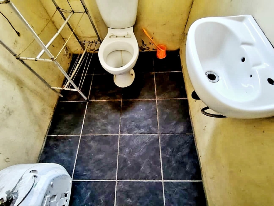 Commercial Property for Sale in Southernwood Eastern Cape